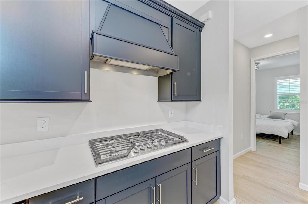 На продажу: $549,000 (2 спален, 2 ванн, 1405 Квадратных фут)