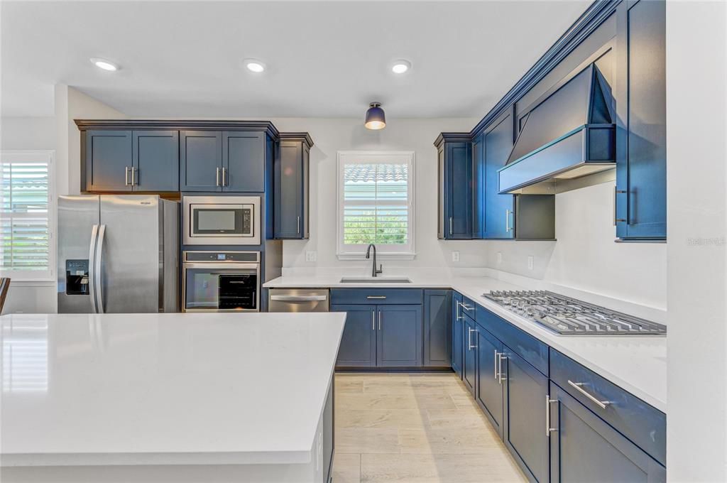 На продажу: $549,000 (2 спален, 2 ванн, 1405 Квадратных фут)