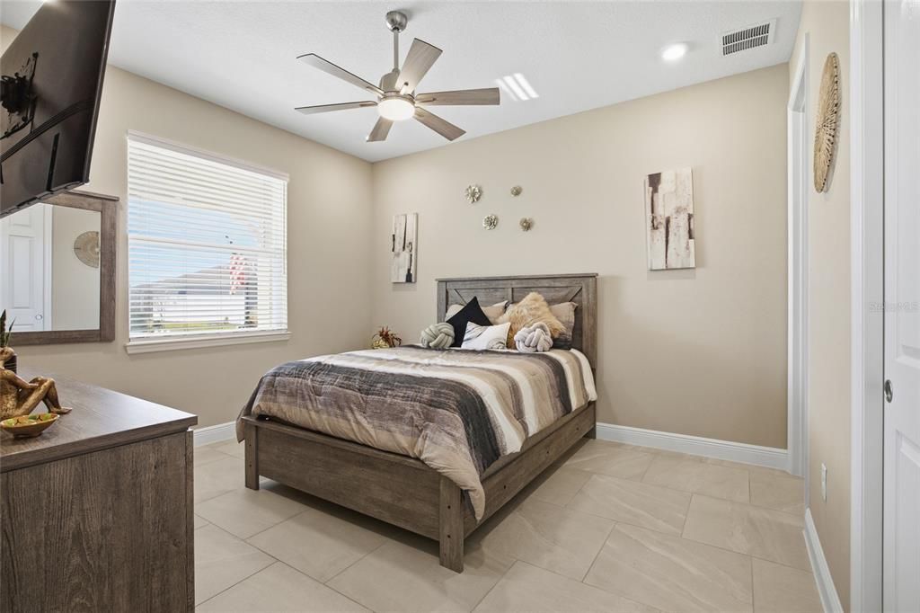 待售: $609,900 (3 贝兹, 3 浴室, 2490 平方英尺)