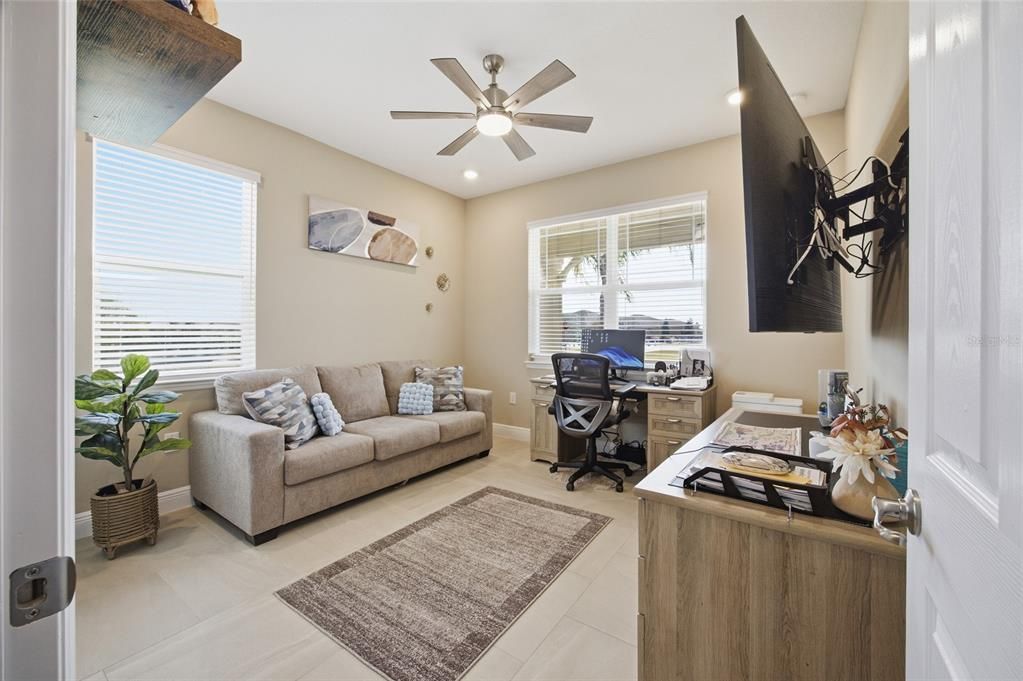 待售: $609,900 (3 贝兹, 3 浴室, 2490 平方英尺)