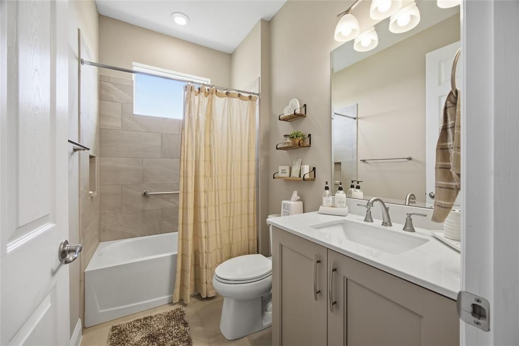 待售: $609,900 (3 贝兹, 3 浴室, 2490 平方英尺)