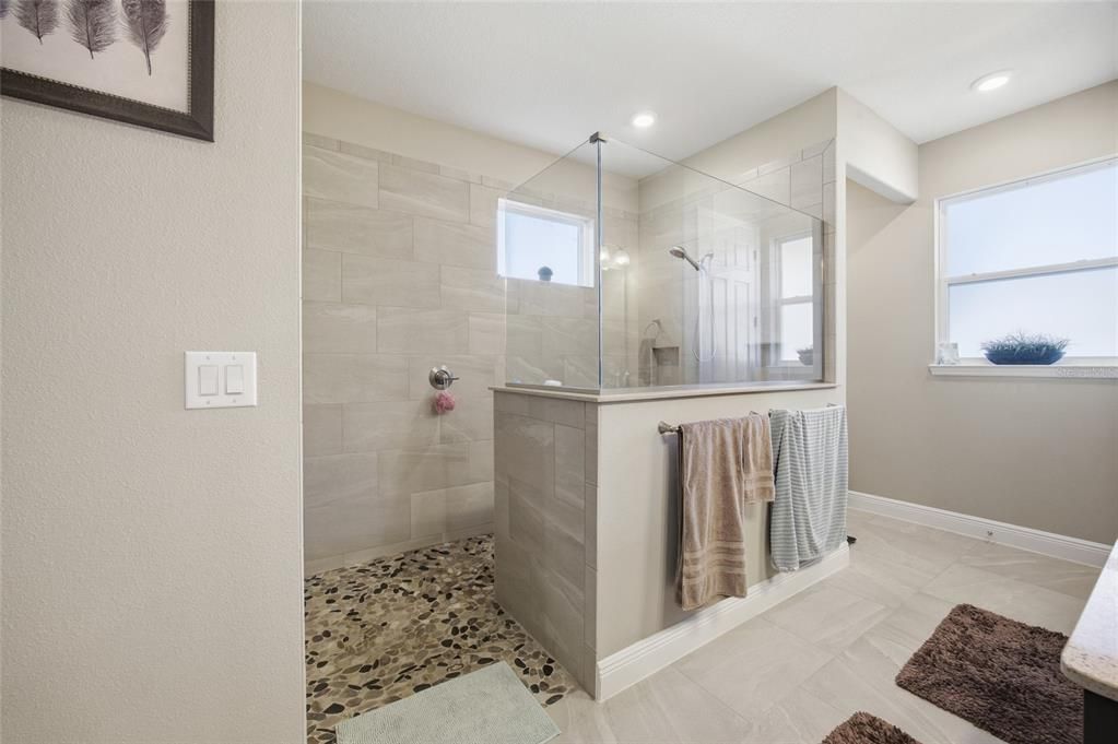 待售: $609,900 (3 贝兹, 3 浴室, 2490 平方英尺)