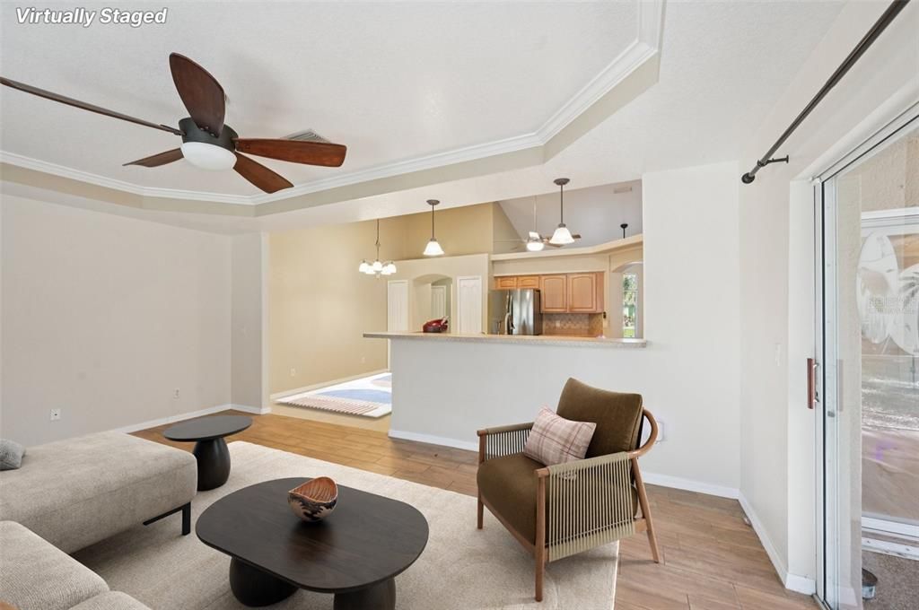 На продажу: $329,000 (3 спален, 2 ванн, 1987 Квадратных фут)