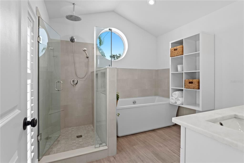 For Rent: $9,500 (3 beds, 3 baths, 2498 Square Feet)