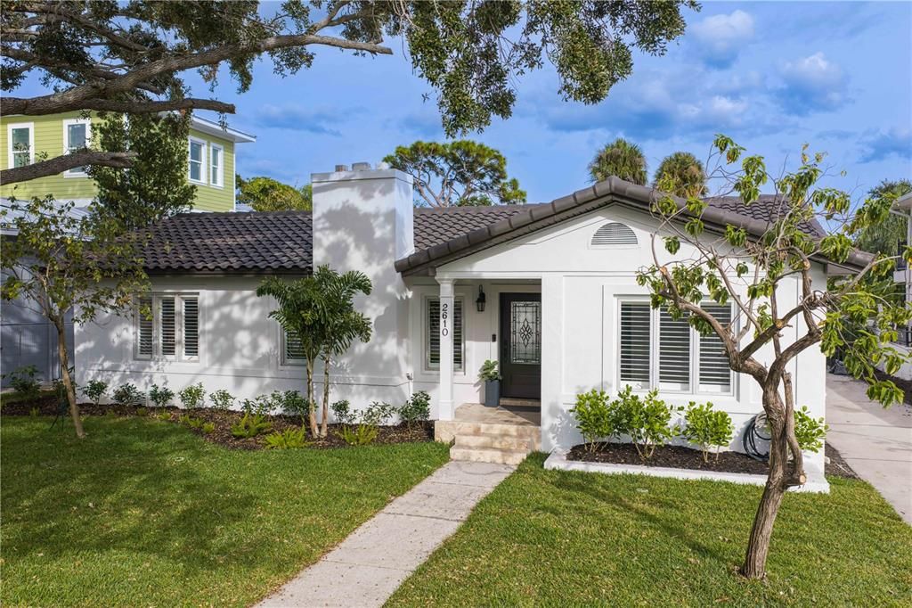 For Rent: $9,500 (3 beds, 3 baths, 2498 Square Feet)