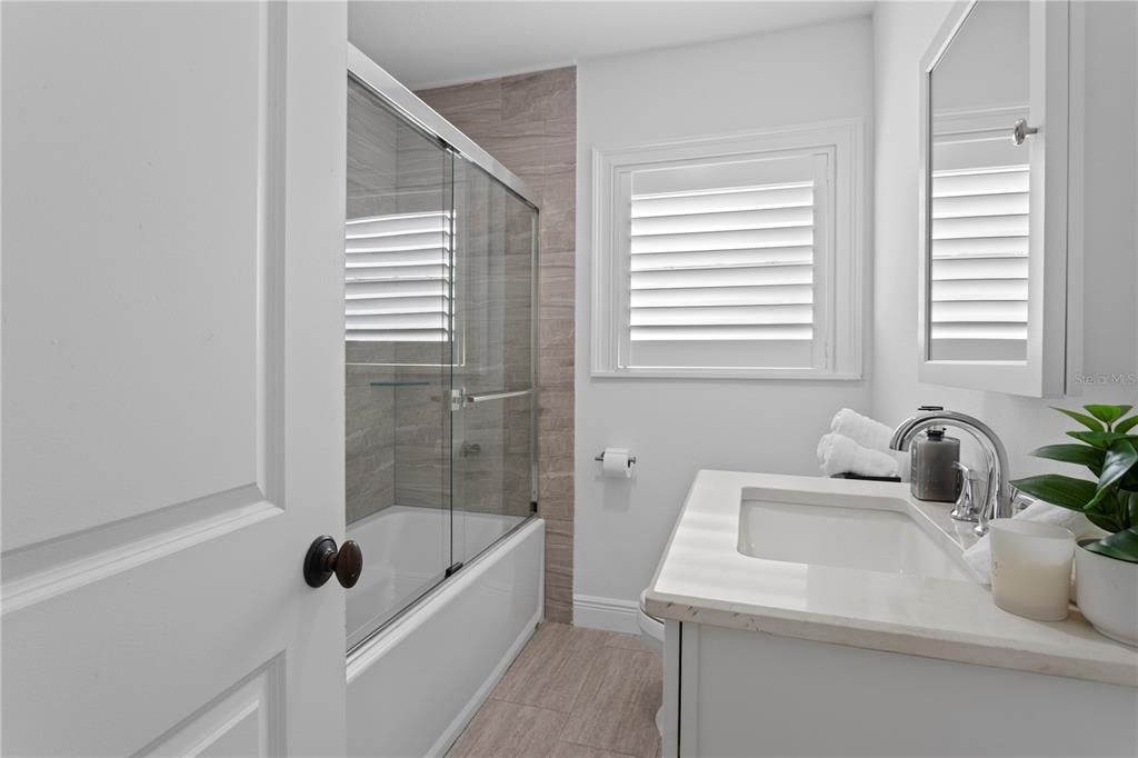 For Rent: $9,500 (3 beds, 3 baths, 2498 Square Feet)