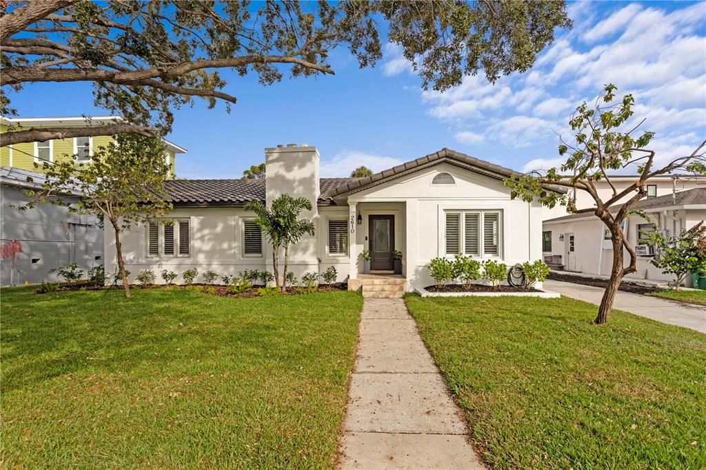 For Rent: $9,500 (3 beds, 3 baths, 2498 Square Feet)