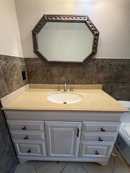 En Renta: $2,300 (4 camas, 2 baños, 1699 Pies cuadrados)