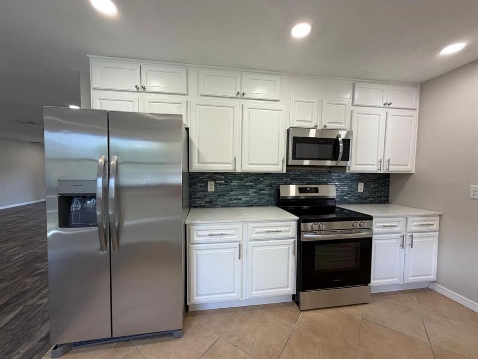 En Renta: $2,300 (4 camas, 2 baños, 1699 Pies cuadrados)