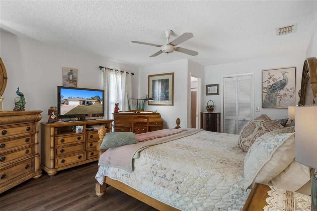 待售: $330,000 (3 贝兹, 2 浴室, 1575 平方英尺)