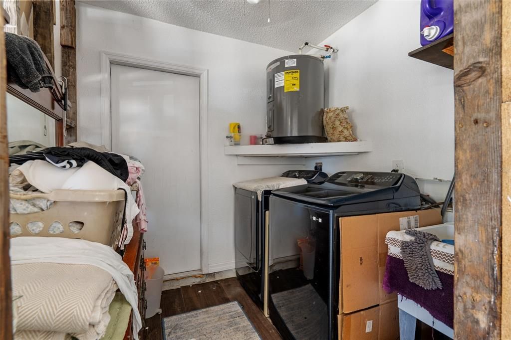 待售: $330,000 (3 贝兹, 2 浴室, 1575 平方英尺)