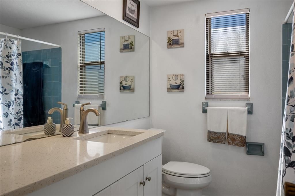 待售: $330,000 (3 贝兹, 2 浴室, 1575 平方英尺)