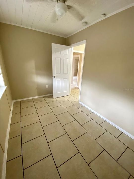 For Rent: $1,000 (1 beds, 1 baths, 550 Square Feet)