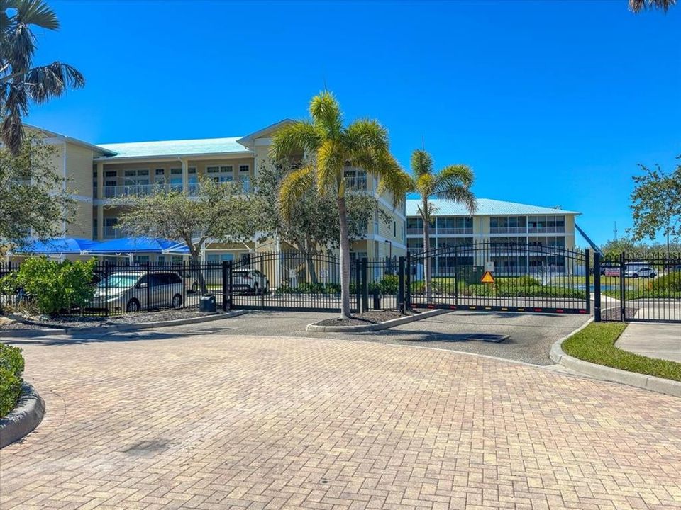 В аренду: $4,500 (3 спален, 2 ванн, 1525 Квадратных фут)