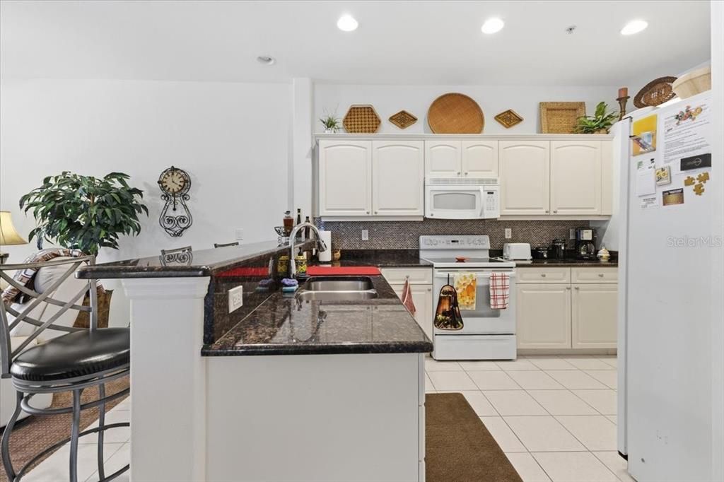 В аренду: $4,500 (3 спален, 2 ванн, 1525 Квадратных фут)