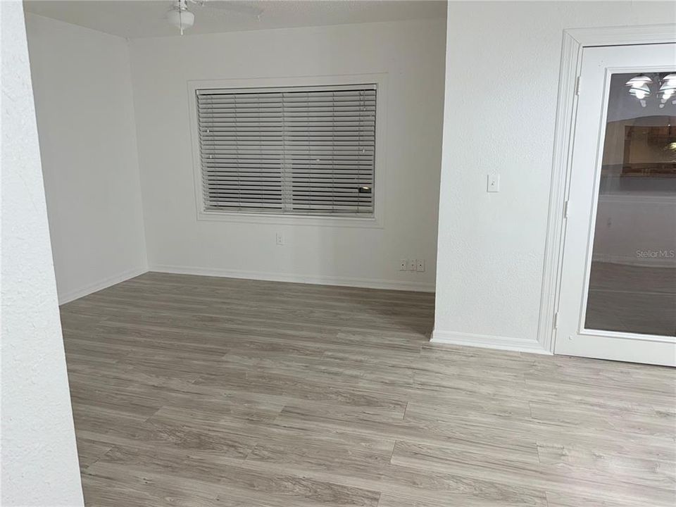 出租: $1,550 (2 贝兹, 2 浴室, 849 平方英尺)