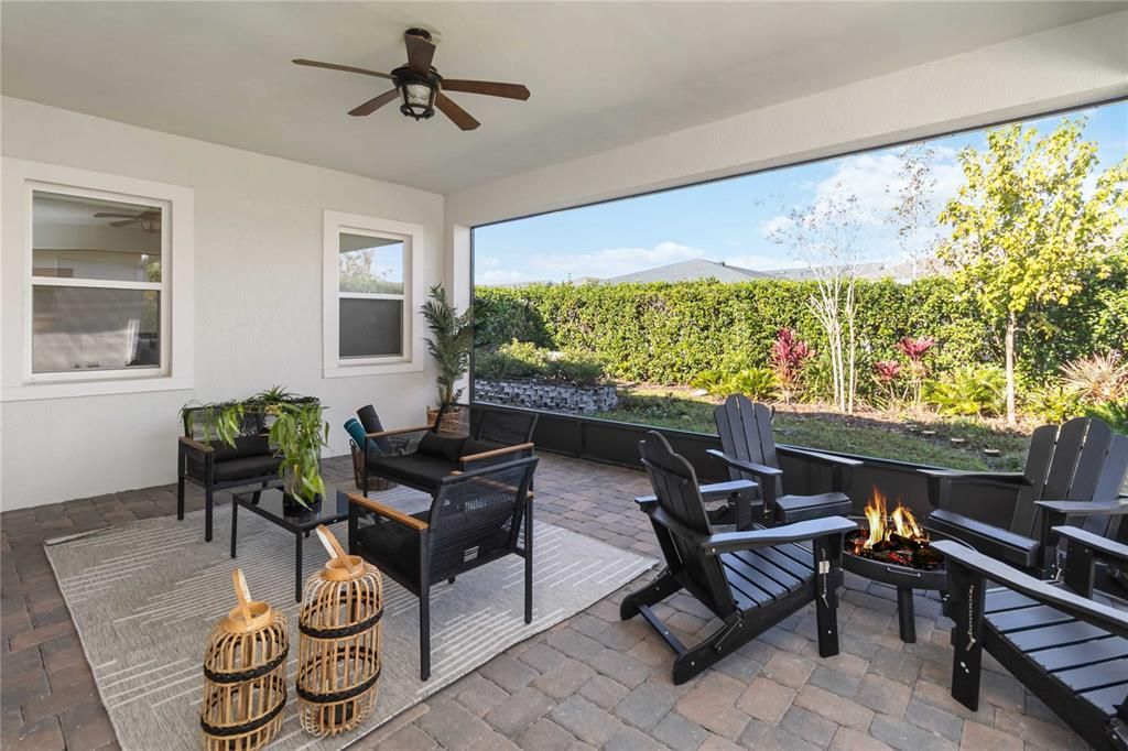 For Sale: $519,000 (3 beds, 3 baths, 2365 Square Feet)