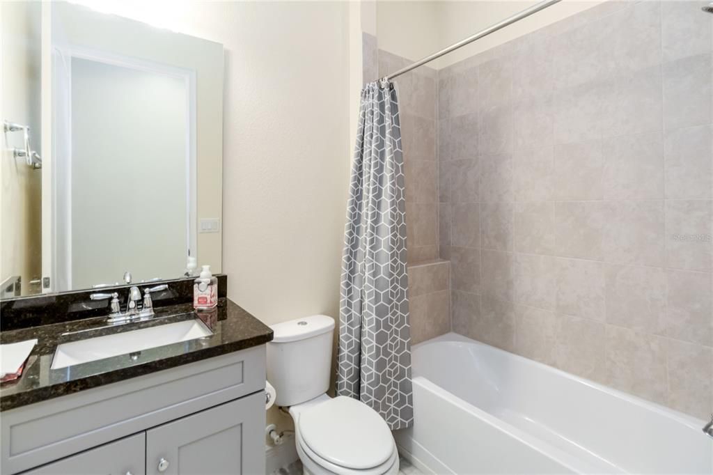 For Sale: $519,000 (3 beds, 3 baths, 2365 Square Feet)