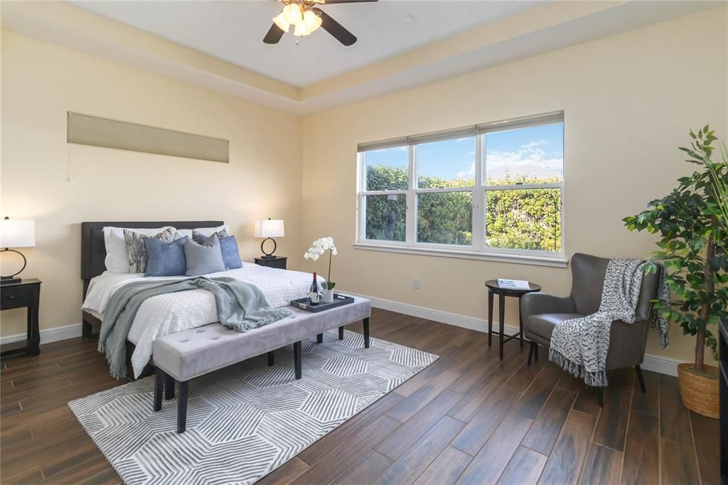 For Sale: $519,000 (3 beds, 3 baths, 2365 Square Feet)