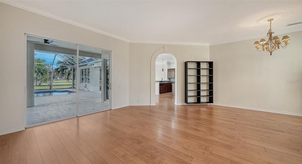 待售: $1,090,000 (4 贝兹, 3 浴室, 3632 平方英尺)