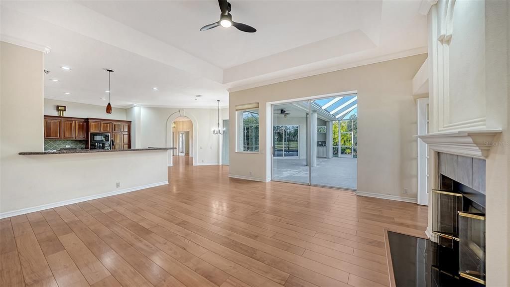 待售: $1,090,000 (4 贝兹, 3 浴室, 3632 平方英尺)