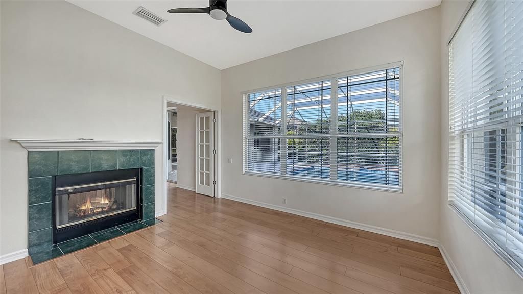 待售: $1,090,000 (4 贝兹, 3 浴室, 3632 平方英尺)