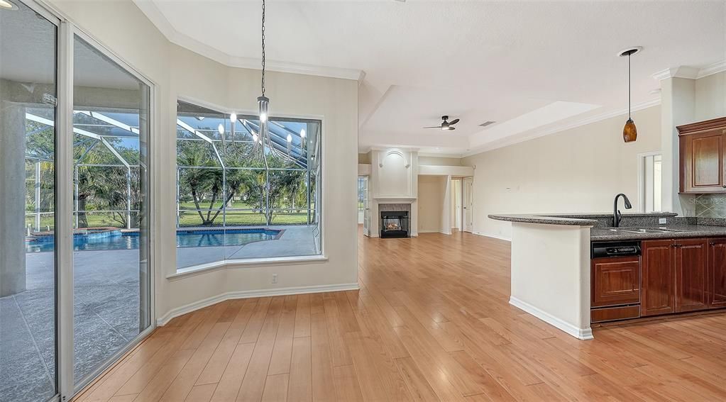 待售: $1,090,000 (4 贝兹, 3 浴室, 3632 平方英尺)