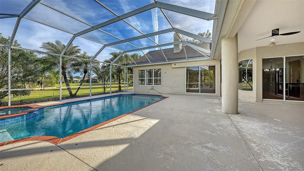 待售: $1,090,000 (4 贝兹, 3 浴室, 3632 平方英尺)