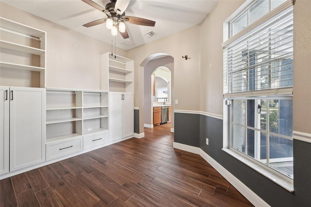 待售: $425,000 (3 贝兹, 2 浴室, 1626 平方英尺)