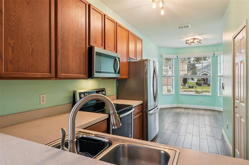 待售: $425,000 (3 贝兹, 2 浴室, 1626 平方英尺)