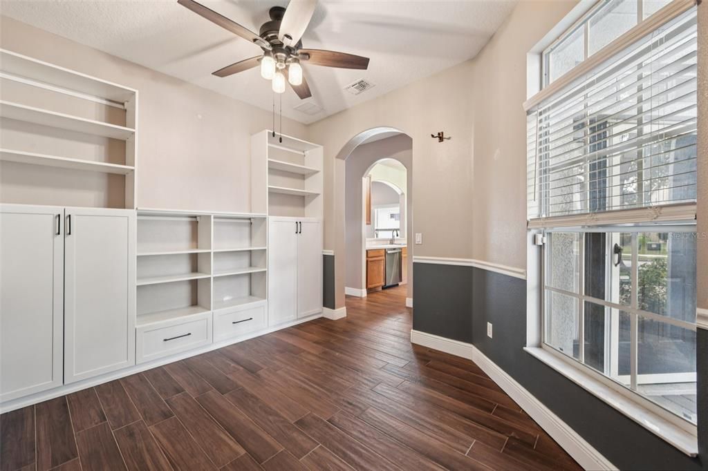 待售: $425,000 (3 贝兹, 2 浴室, 1626 平方英尺)