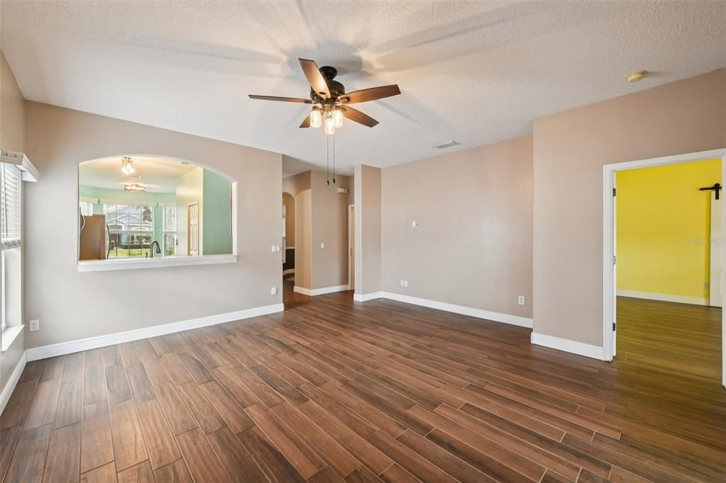 待售: $425,000 (3 贝兹, 2 浴室, 1626 平方英尺)