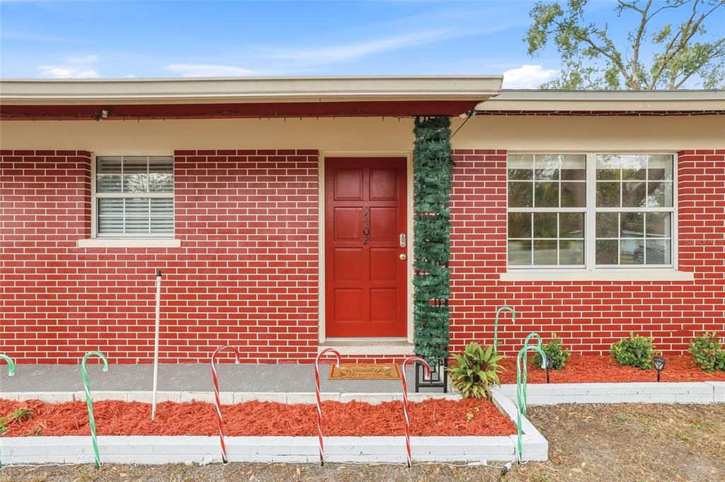 待售: $449,999 (3 贝兹, 1 浴室, 1317 平方英尺)