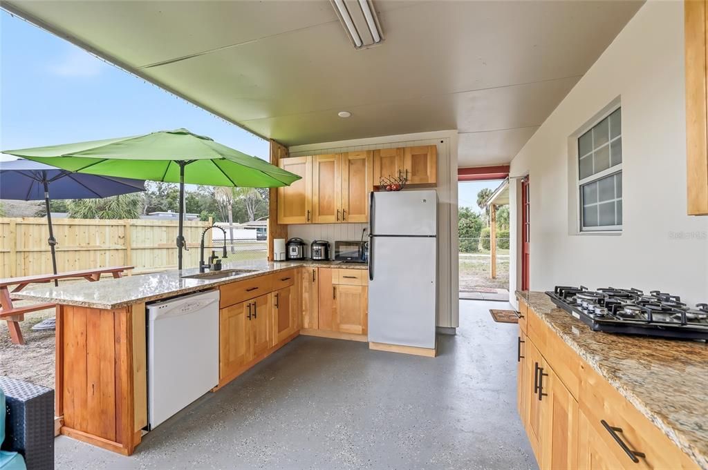 待售: $449,999 (3 贝兹, 1 浴室, 1317 平方英尺)