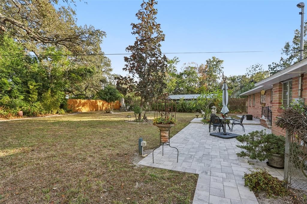 For Sale: $349,900 (2 beds, 1 baths, 1288 Square Feet)