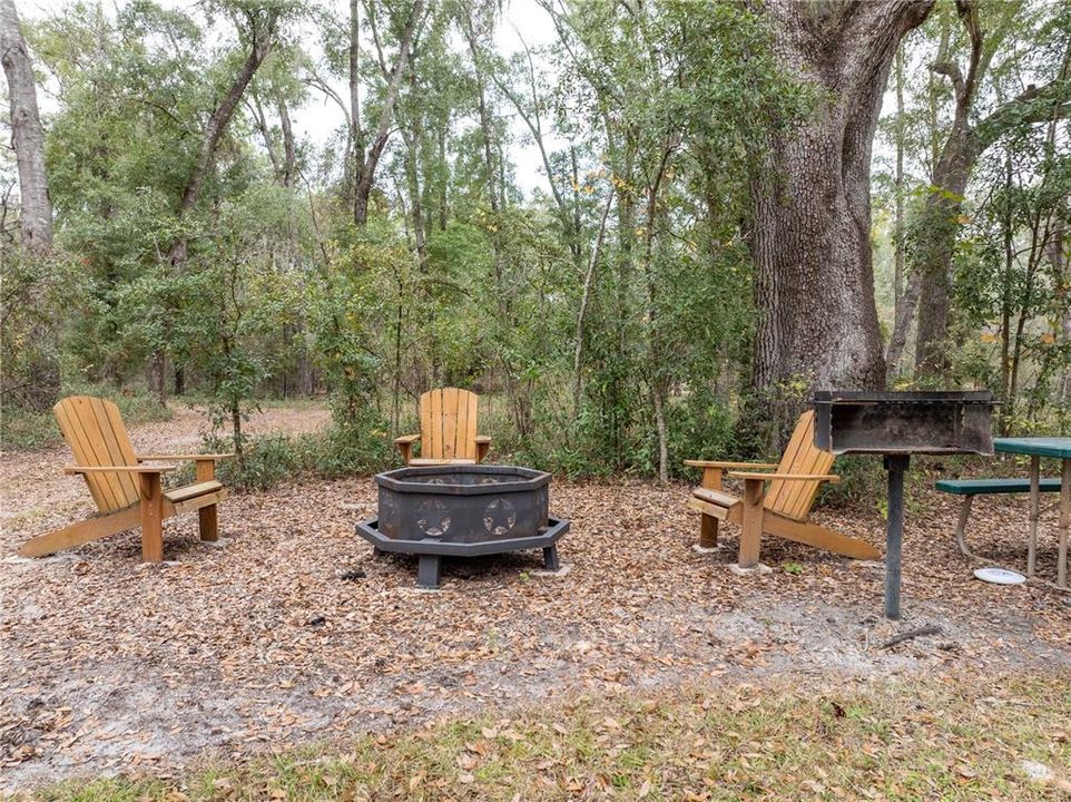 待售: $875,000 (4 贝兹, 2 浴室, 2664 平方英尺)