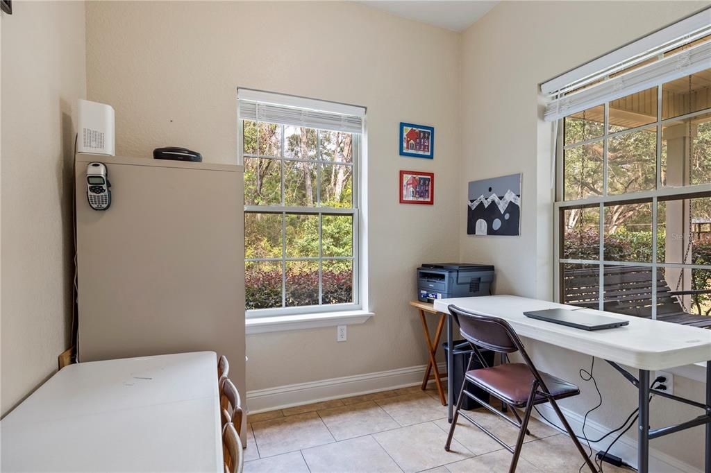 待售: $875,000 (4 贝兹, 2 浴室, 2664 平方英尺)