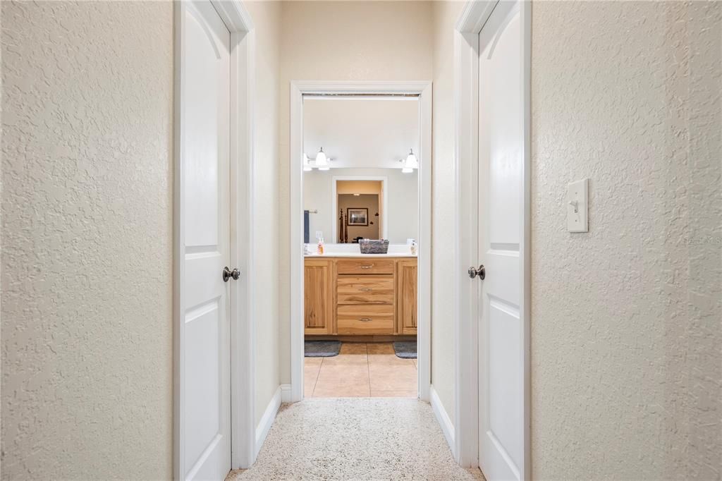 待售: $875,000 (4 贝兹, 2 浴室, 2664 平方英尺)