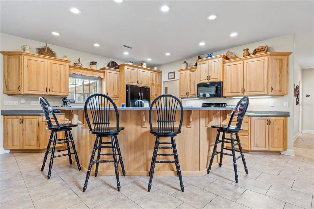 待售: $875,000 (4 贝兹, 2 浴室, 2664 平方英尺)