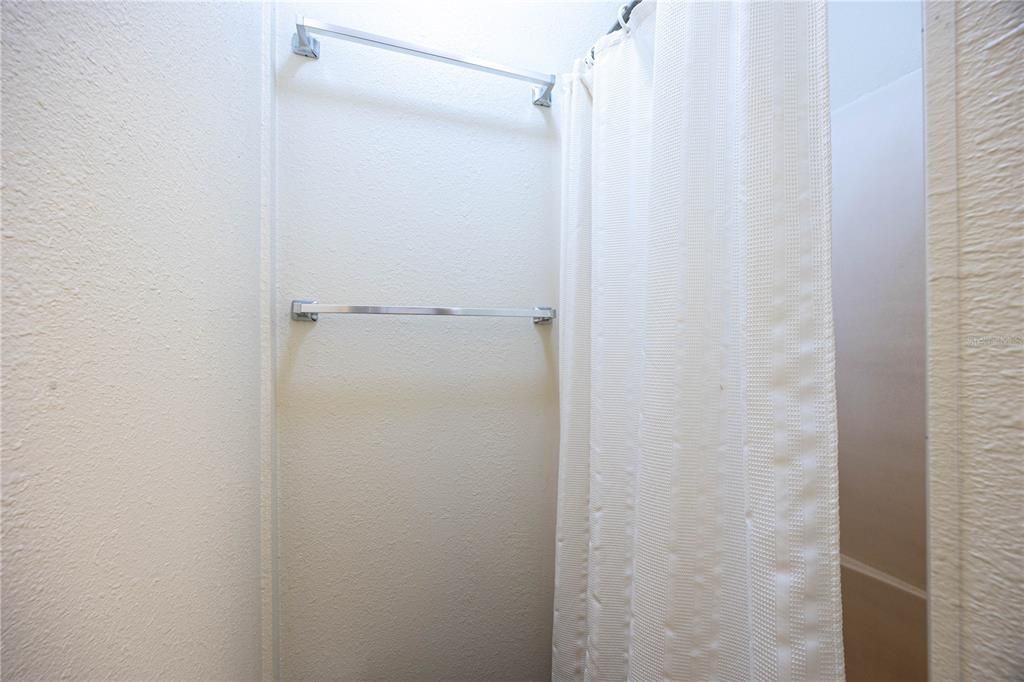 待售: $875,000 (4 贝兹, 2 浴室, 2664 平方英尺)