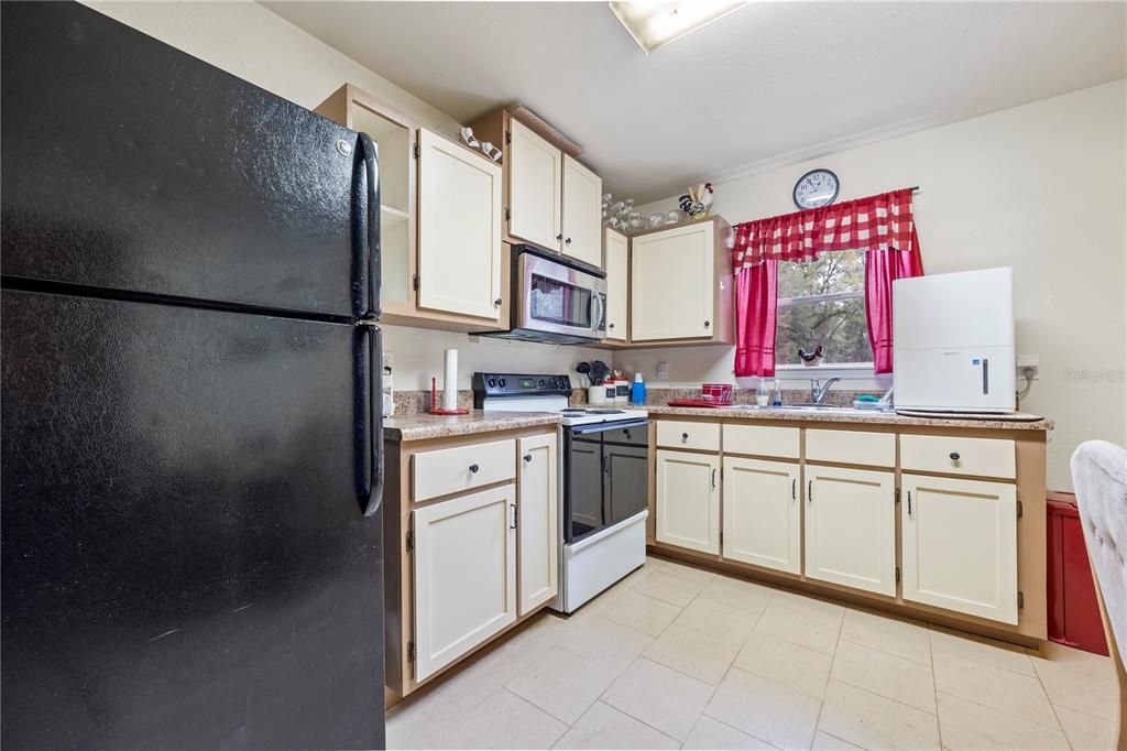 待售: $875,000 (4 贝兹, 2 浴室, 2664 平方英尺)