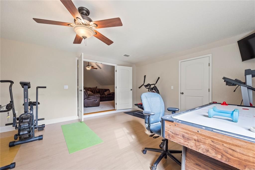 待售: $875,000 (4 贝兹, 2 浴室, 2664 平方英尺)