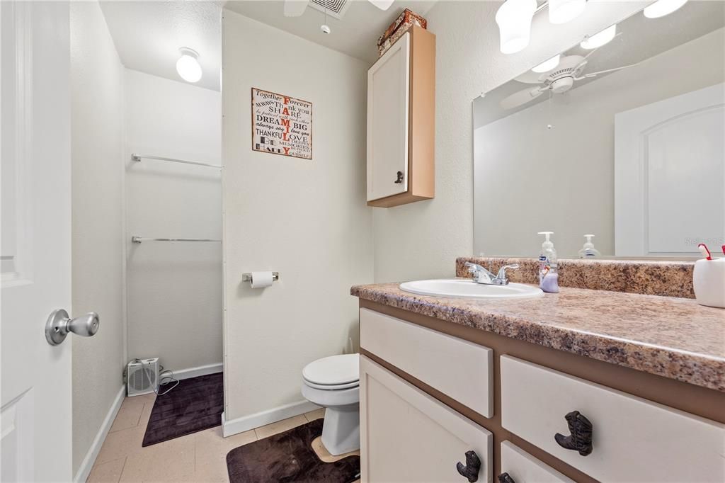 待售: $875,000 (4 贝兹, 2 浴室, 2664 平方英尺)