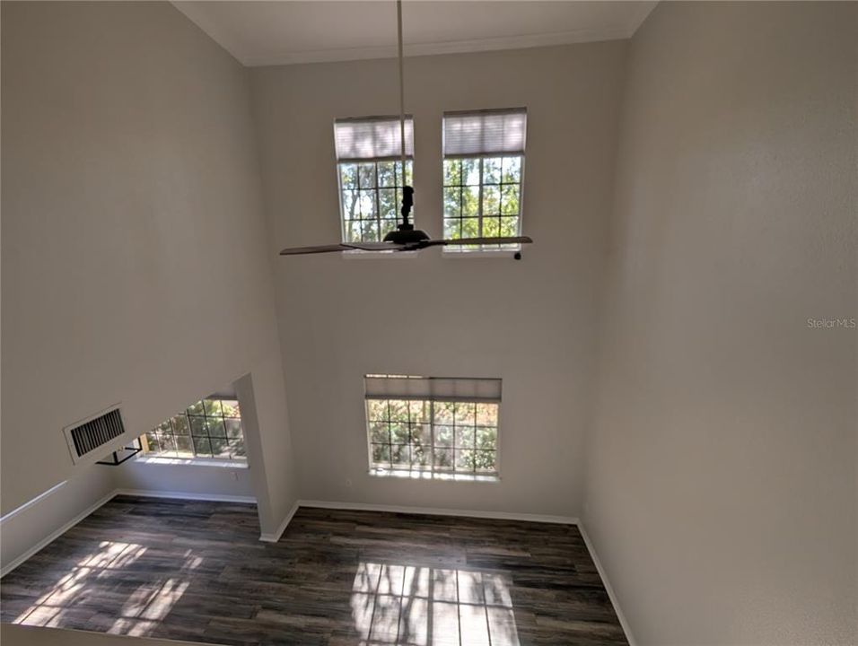 В аренду: $4,500 (3 спален, 3 ванн, 1698 Квадратных фут)