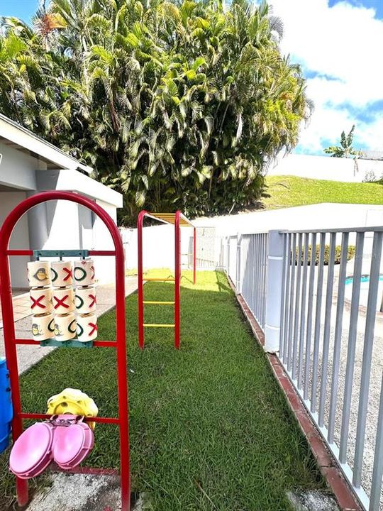 For Rent: $1,850 (3 beds, 2 baths, 1457 Square Feet)