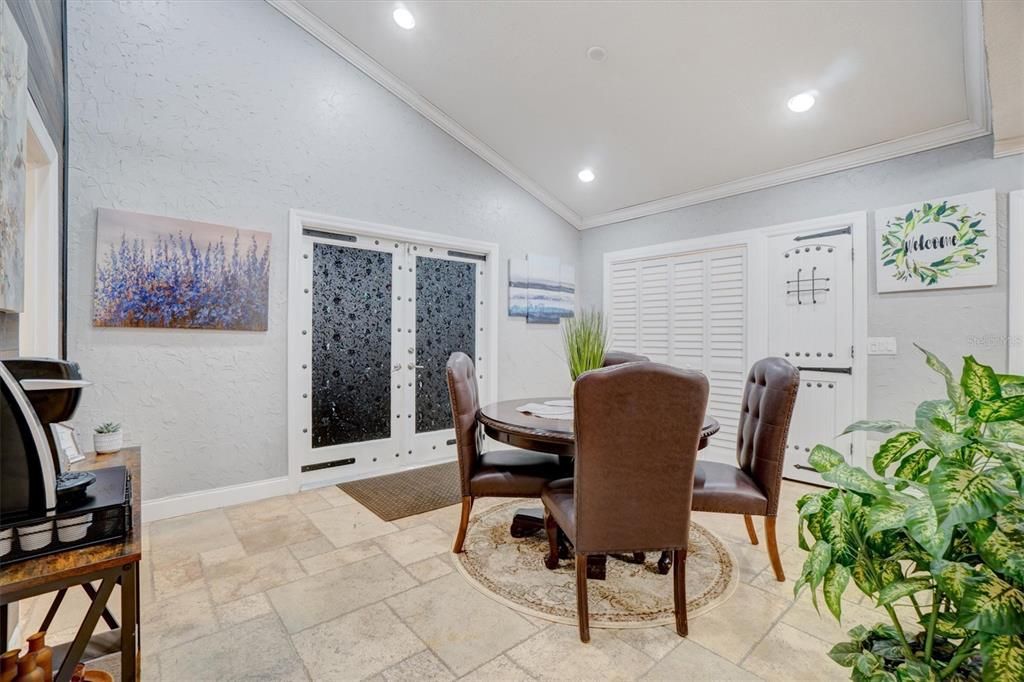 For Rent: $3,900 (4 beds, 2 baths, 3364 Square Feet)