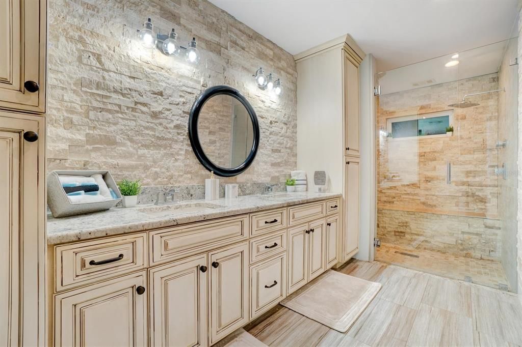 For Rent: $3,900 (4 beds, 2 baths, 3364 Square Feet)