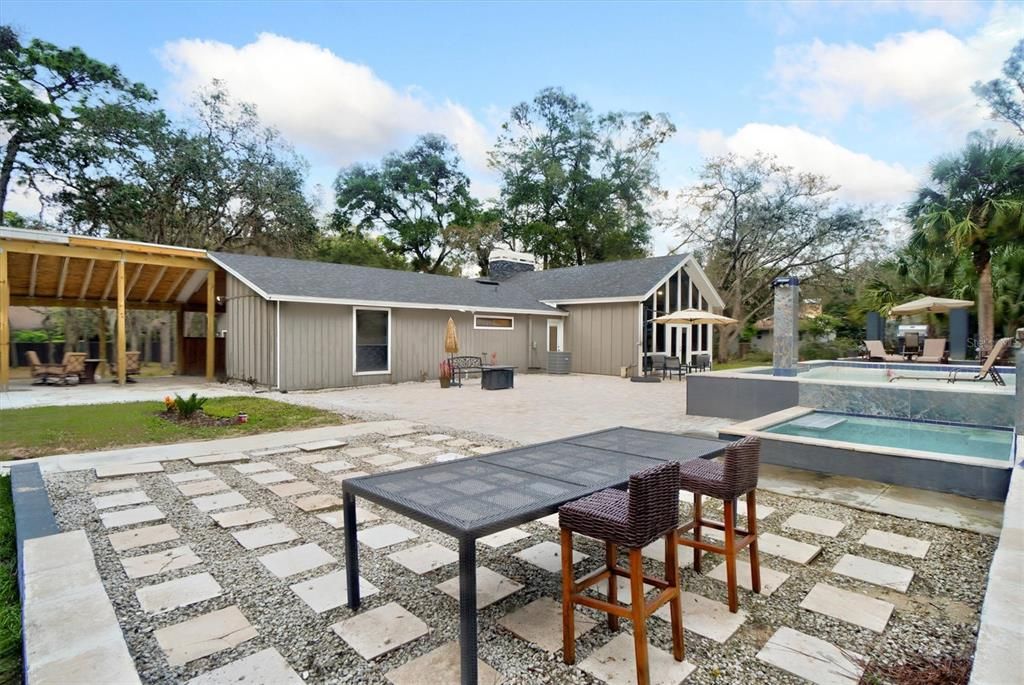 For Rent: $3,900 (4 beds, 2 baths, 3364 Square Feet)