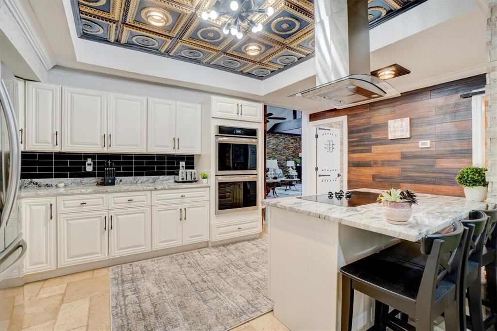 For Rent: $3,900 (4 beds, 2 baths, 3364 Square Feet)