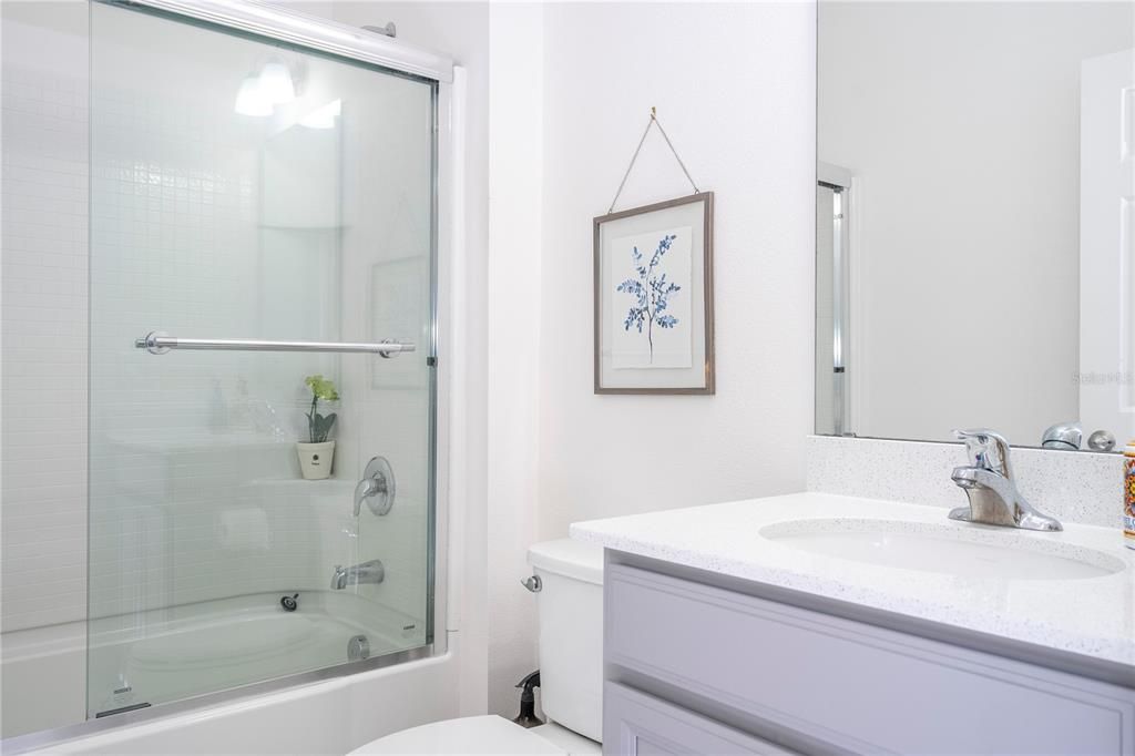 En Venta: $459,000 (3 camas, 3 baños, 2032 Pies cuadrados)